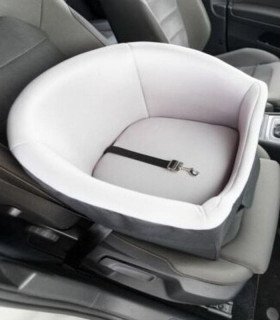Asiento para coche con cinturón y bolsillo adicional